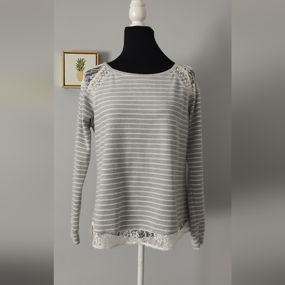 Top Girls Maison Jules Size Large  Long Sleeve Striped And Lace Excellent Condit